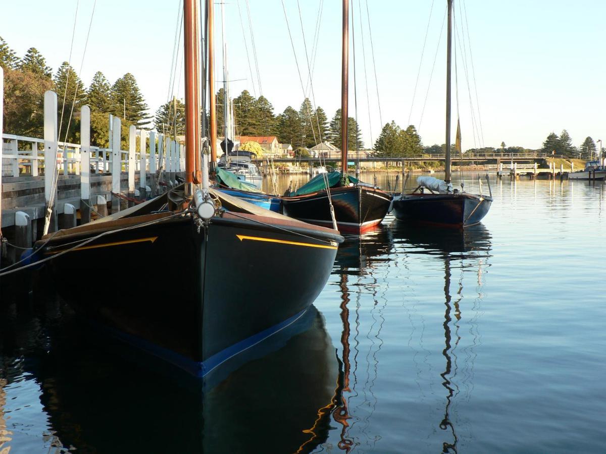 بور فيري The Boatshed Waterfront B&B المظهر الخارجي الصورة