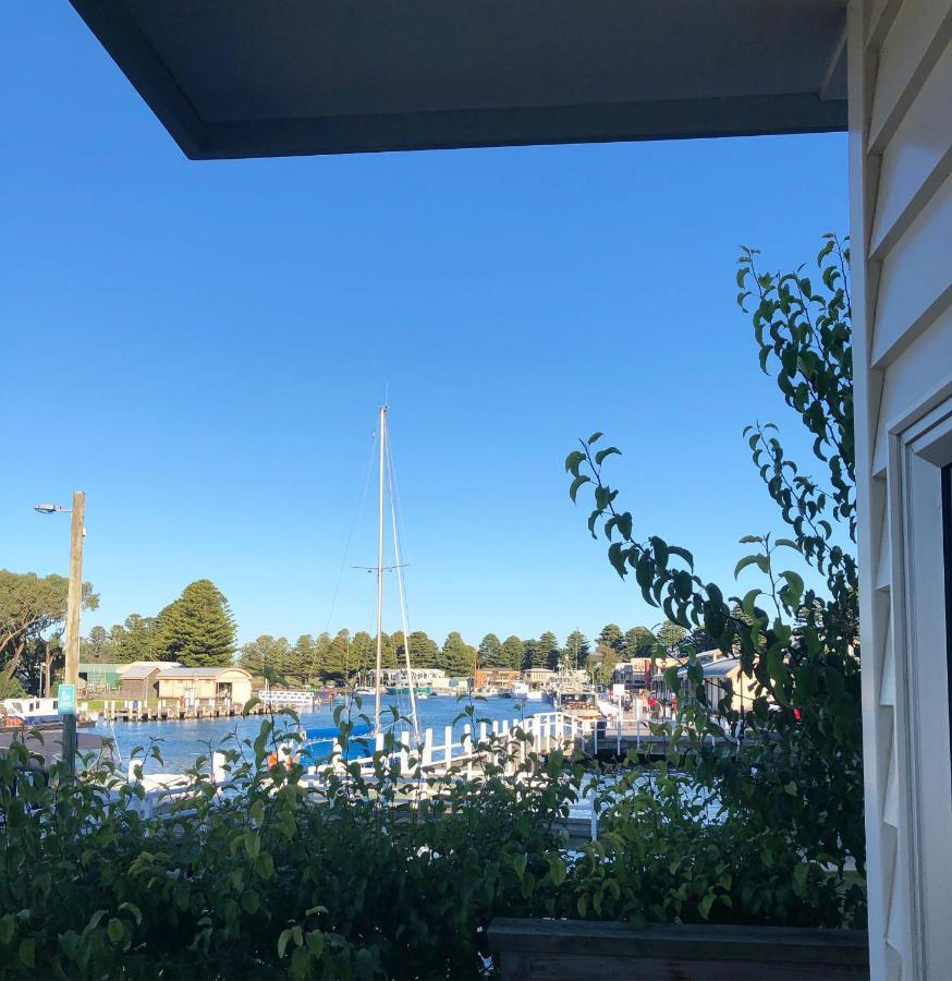 بور فيري The Boatshed Waterfront B&B المظهر الخارجي الصورة